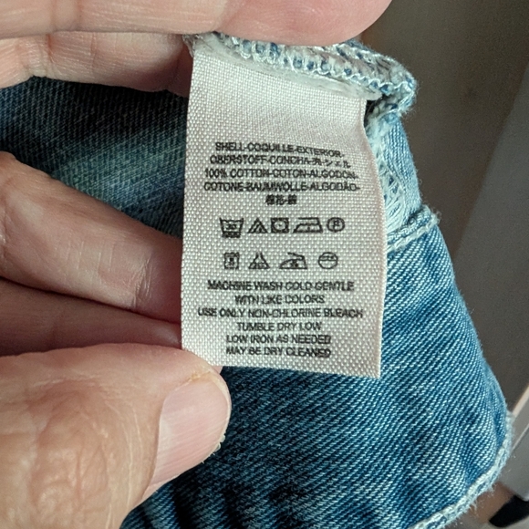 Free People Collared Jean Denim Jacket - size  large - NWOT - Picture 4 of 4